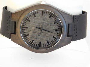 Working Engraved Wooden Watch for Dad, Very Good Condition - Picture 1 of 10