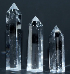 3 AAA Polished Brazilian Quartz Points / 2.61", 2.17" & 1.82" / 82.21 gr / 3636 - Picture 1 of 10