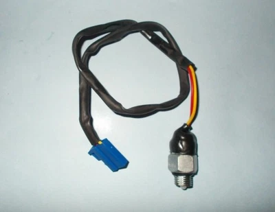 SUZUKI BACK UP REVERSE LIGHT SWITCH SJ413 SJ410 LJ80 F10A SAMURAI SIERRA DROVER - Image 1 of 4