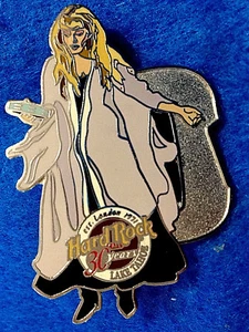 PIN Hard Rock Café LAKE TAHOE STEVIE NICKS FOOTWOOD MAC SERIE LETRA O MÚSICO - Imagen 1 de 1