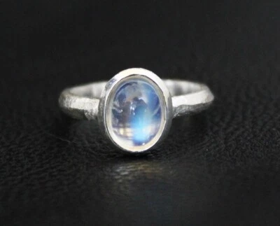 Anillo Hecho a Mano Piedra Lunar Arco Iris Flash Azul Piedra Preciosa Blanca Plata de Ley 925 Foto 1 de 4