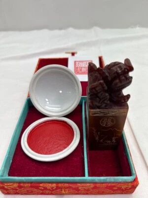 SHOUSHAN STONE SEAL CHOP USTIAN CHINESE/ENGLISH NAVISTAR CEO (NJL024488) - Image 1 of 4