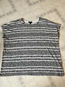 J Jill Wearever Collection Floral Raglan Soft Women's Size Large Floral Stripe - Picture 1 of 4