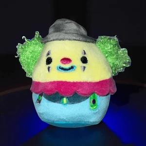 Squishmallow Resul der Clown Schwarzlichttrupp Plüsch 1,5 Zoll - Bild 1 von 4