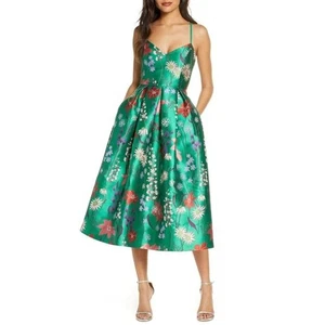 Eliza J Fit & Flare Kleid mit Spaghettiträgern Grün Größe 8  - Bild 1 von 6