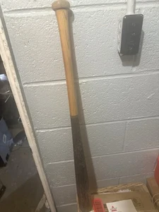 H & B LOUISVILLE SEMI PRO BROOKS ROBINSON BAT 32" - Picture 1 of 6