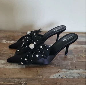 Free People Jeffrey Campbell NUEVO Estrás Arco Gatito Tacones Negros Espectáculos Talla 8 - Imagen 1 de 7