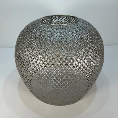 Silver Metal Filigree Lamp Shade - Moroccan/Oriental Design - 34.5cm Tall - Image 1 of 4