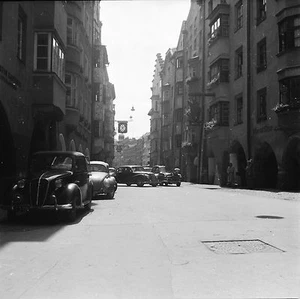 AUTRICHE c. 1953 - Autos Rue Commerces Innsbruck - Négatif 6 x 6 - Aut 78 - Picture 1 of 1