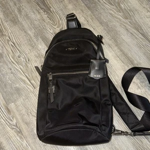 TUMI VOYAGEUR ANN  ANNA SLING BACKPACK HANDBAG BAG CROSSBODY - Picture 1 of 5