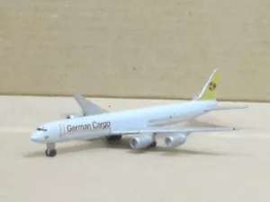 McDonnell Douglas DC 8-73 F "German Cargo" Schrft braun Box Schabak 922/53 1:600 - Bild 1 von 6
