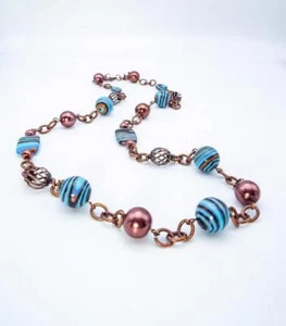 Collar largo con cuentas de cobre multicolor azul Cynthia Lynn "COPPER CAYON"" Cynthia Lynn - Imagen 1 de 1