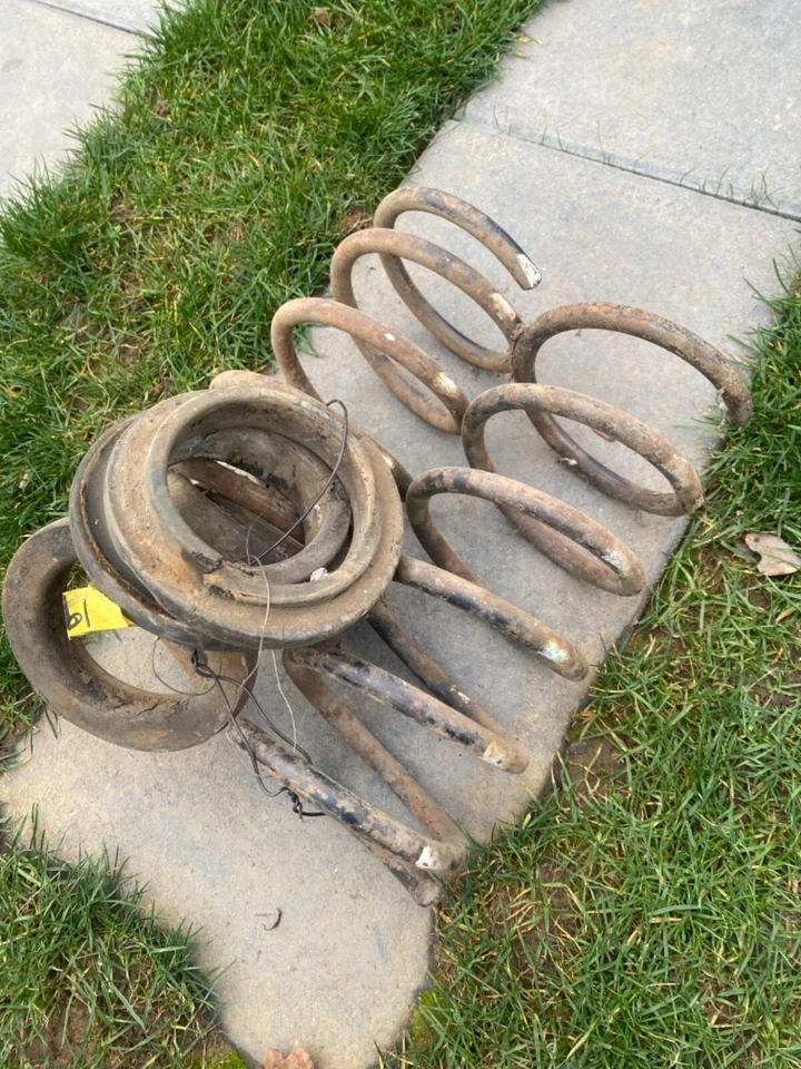 Muelles traseros BMW 2002tii 2002 tii ti E10 1600 originales de fábrica OEM Foto 1 de 1