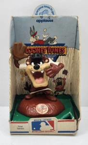 Tasmanian Devil MLB NY Yankees 1990 Collector Figure in Package - Picture 1 of 2
