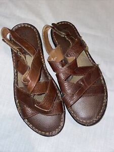 Born Casual Sandals Women’s Size 7 Medium Brown Leather Ankle Strap Side Tear 