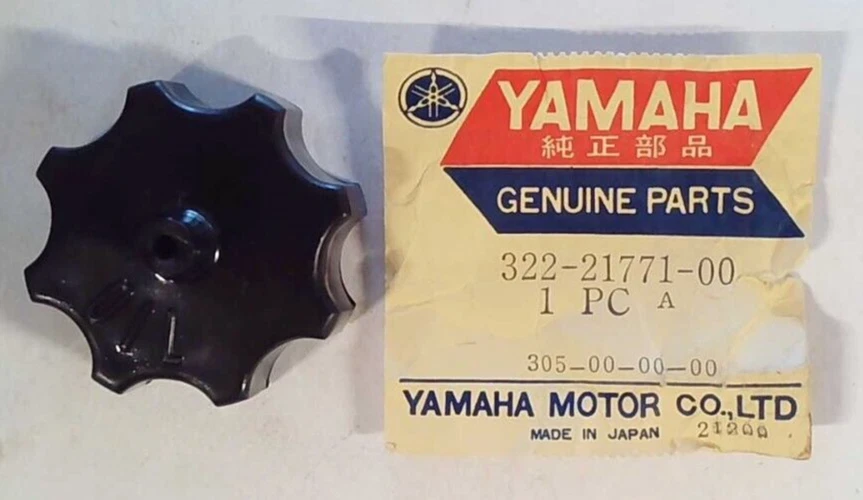 NOS GENUINE YAMAHA 1972 DT2MX RT2MX CAP BODY 322-21771-00 VINTAGE FAST SHIP - Image 1 of 1