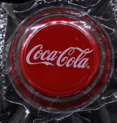 2018 $1 Fiji 6g .999 Silver Coca Cola Bottle Cap w/ Box & COA - Image 1 of 4