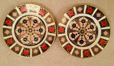 Pair (2) Royal Crown Derby, Old Imari Pattern 1128, Dessert Plates,  1977 • 154.47€