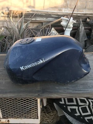 Kawasaki Fuel Tank Motorcycle Gas Tank Foto 1 de 4