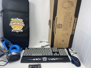 Pokémon Championships Regional Event 2018 4 In 1 Gaming Pack PC Keyboard Mouse - Picture 1 of 24