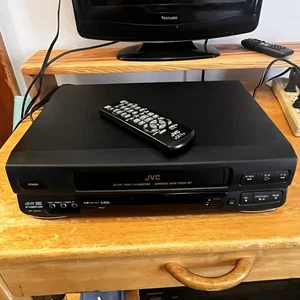 JVC, HR-J633U, VCR AV Compu Link VHS w/ Remote LP21138-001 Tested & Working. - Picture 1 of 18