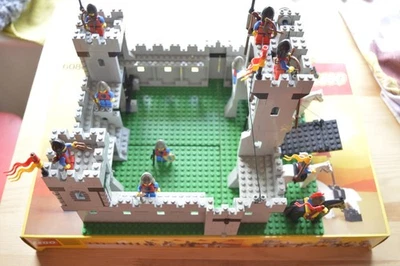 LEGO System LEGO Lion Knights 6080 El castillo del rey completo vintage - Imagen 1 de 4