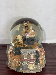 JUNGEN BÄREN - ANTIKE Schneekugel - Bailey’s House Of Dolls - Bild 1 von 4