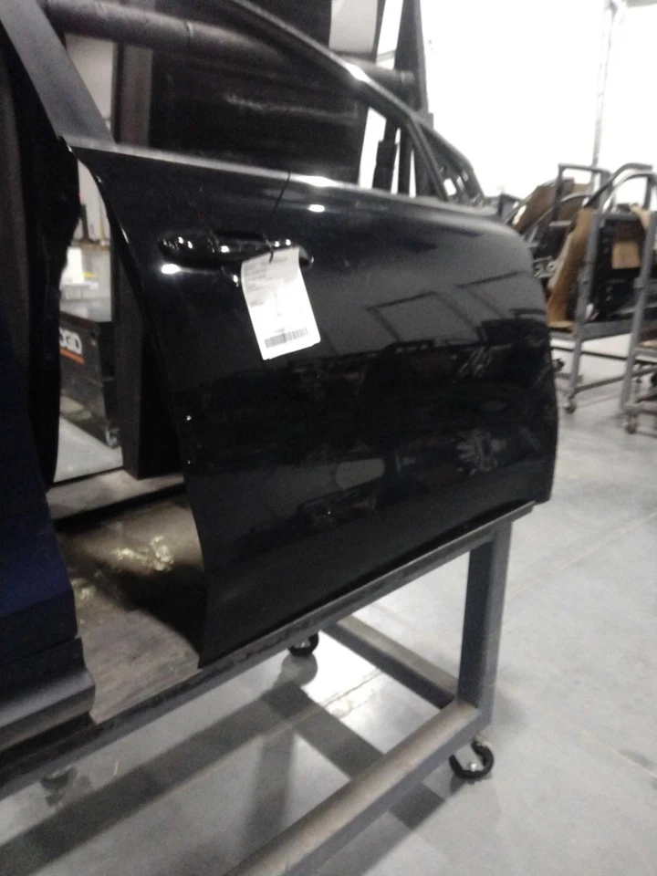 2017 KIA Sportage Right Front Door Blue - Used, Good Condition, 52K Miles — 第 1/4 张图片