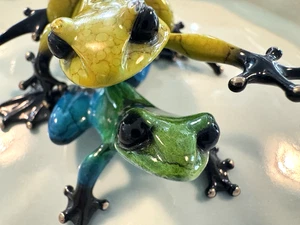 ZWEI Vintage limitierte Frösche von Bronze Frogman Tim Cotterill "CHAI" & "SURF" - Bild 1 von 24