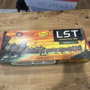 Lindberg LST Landing Ship Tank 1/245 Scale Plastic Model HL213/12 CIOB - Picture 1 of 13