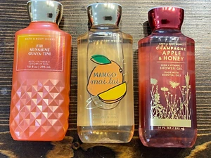 Bath + Body Works Bundle Shower Gel Champagne Apple, Mango MaiTai, Fiji Guava - Picture 1 of 10