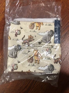 Disney Dooney & Bourke Classic Winnie The Pooh Crossbody Cross Bag Purse - Picture 1 of 3