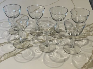 Vintage 7er Set Libbey Aperitif Schnaps Stielgläser eckig facettierter Stiel 5x3" - Bild 1 von 4