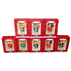 Lotto di 8 ornamenti NFL Team Hallmark Keepsake Bengals Packers Chiefs Falcons ecc - Foto 1 di 5