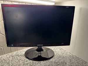 DW Home Santal Cashmere 5-Wick Mega 24.2 oz XL Candle Sandalwood Black Cardamom - Picture 1 of 1