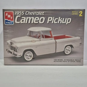 AMT Ertl 1955 Chevrolet Cameo Pickup Truck 1:25 Model Kit #6053 Skill 2 *NEW - Picture 1 of 9