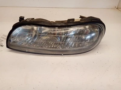 Driver / Left Headlight From 2000 MALIBU 10250444 - Image 1 of 4