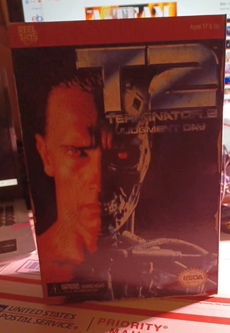 NECA T-800 Terminator 2 Judgement Day Action Figure Cover