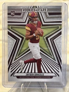 JAYDEN DANIELS - 2024 Panini Rookies & Stars - Rookies #148 (RC) Commanders - Imagen 1 de 2