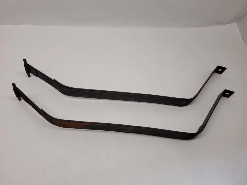 11 Hyundai Genesis 2011 par de correas de tanque de gasolina cupé de 3,8 L Foto 1 de 4