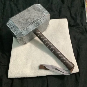 2012 MARVEL AVENGERS THOR HAMMER COSTUME DISGUISE PROP PlASTIC TOY 15.5 " - Picture 1 of 8