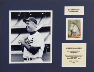 Walter Alston Signed L A & Brooklyn Dodgers 14x18 Custom Matted 1962 Topps Card - Picture 1 of 4