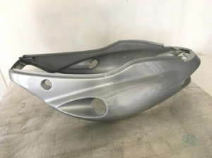 CARENA CODONE POSTERIORE ORIGINALE MALAGUTI F15 FIREFOX ARGENTO LUCIDO 06312687 - Foto 1 di 4