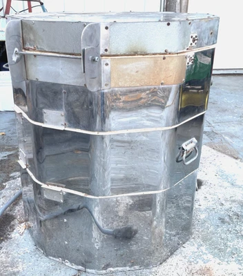 Horno Paragon de ladrillo refractario de cerámica y cerámica de 10 lados solo para camioneta Western Iowa Foto 1 de 4