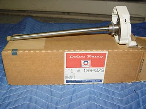 78-80 CORVETTE L48 DISTRIBUTOR SHAFT ASSEMBLY NOS GM 1894379 IN BOX - Picture 1 of 4