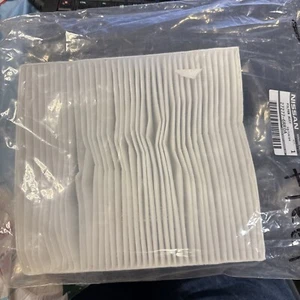 NEW OEM GENUINE  Nissan 2021-2023 Rogue Pathfinder Air Filter 27277-6RR0A - Picture 1 of 3