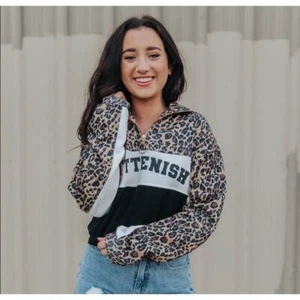 Kittenish Animal Print Leopard Oversized 1/4 Zip Cropped Pullover Small - Picture 1 of 6