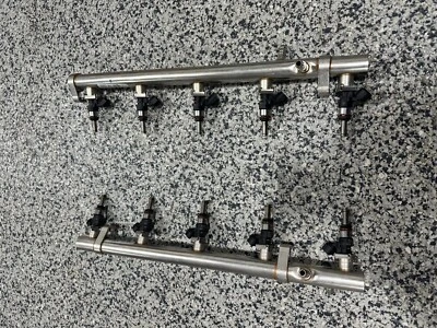 Audi R8 2017-2020 derecha e izquierda MPI inyectores de combustible y riel OEM 07L 133 681 T/S Foto 1 de 4