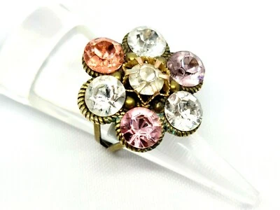 Linda flor Michal Negrin incrustada com tons de pedras de cristal rosa anel 043 - Imagem 1 de 4