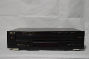 TEAC PD-D700 5-Disc Compact Disc CD Player - For Parts Or Repair - Picture 1 of 12